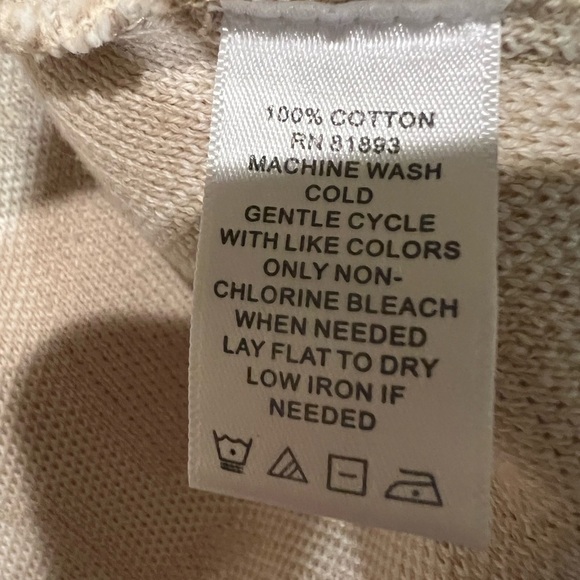 Isaac Mizrahi Live Floral Jacquard Sweater Blazer-Tan & Cream- 2 Button size XS - Picture 6 of 6